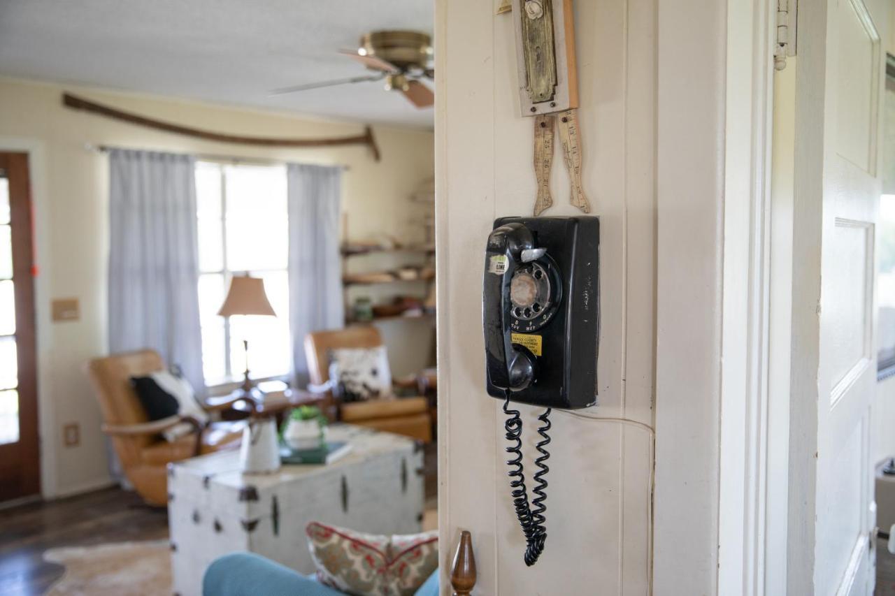 Stay On A 350-Acre Cattle Ranch! Brazos River! Tubing! Petting Zoo! Weatherford Exterior photo